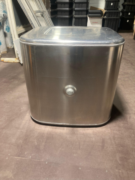 Алюминиевый бензобак 270 л. (670х700х650) (№ 496757)