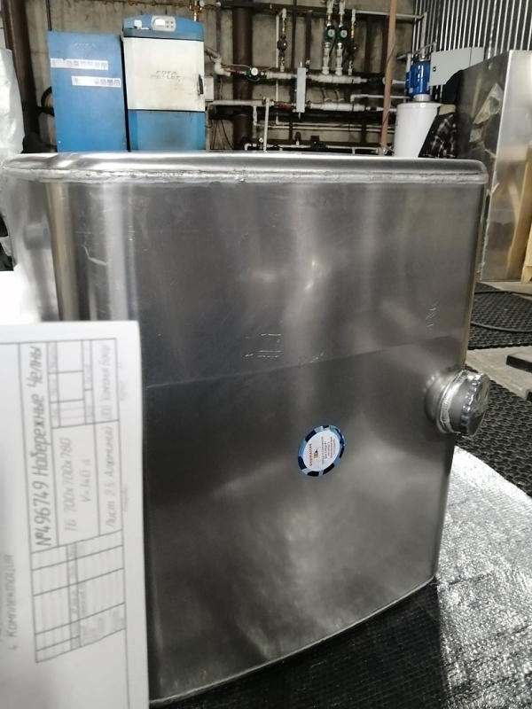 Алюминиевый топливный бак 340 л (700x700x780) (№ 496749)